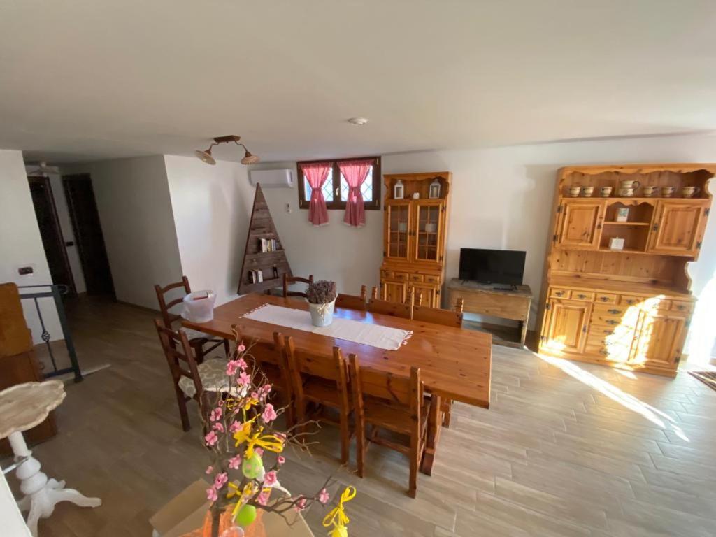 La Casa Del Borgo-Intero Appartamento Latina Buitenkant foto