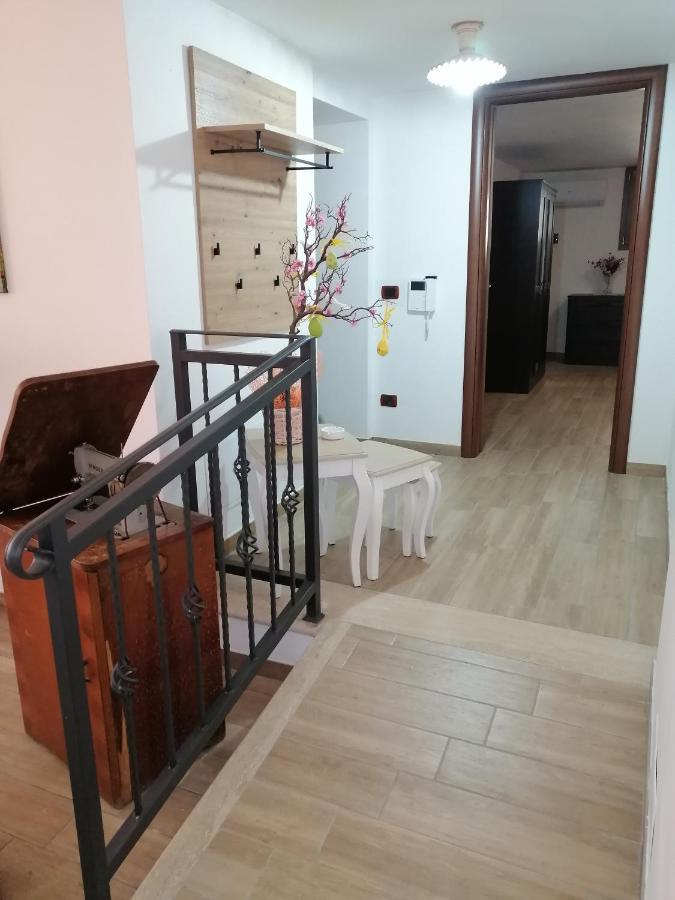 La Casa Del Borgo-Intero Appartamento Latina Buitenkant foto