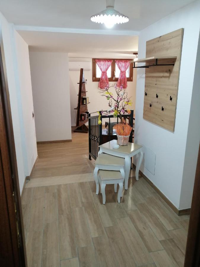 La Casa Del Borgo-Intero Appartamento Latina Buitenkant foto