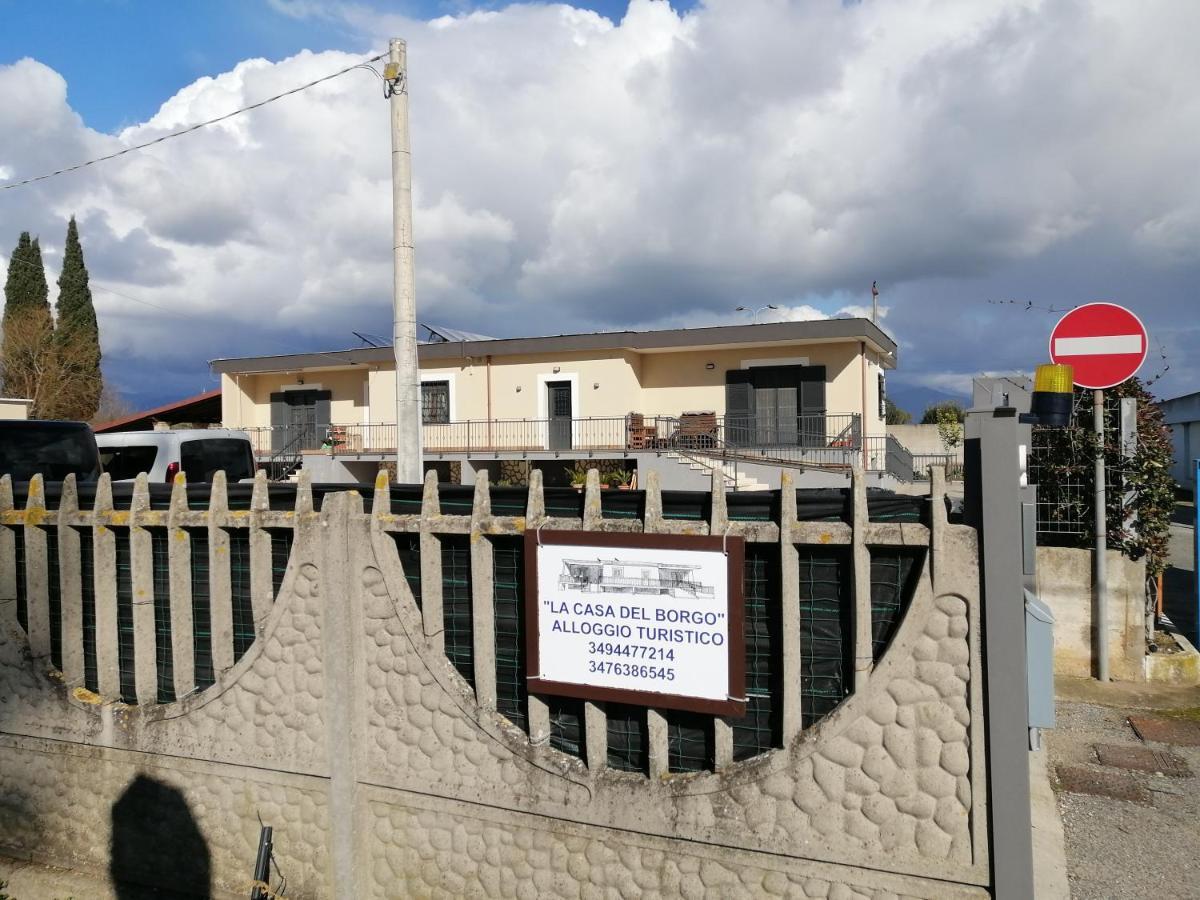 La Casa Del Borgo-Intero Appartamento Latina Buitenkant foto