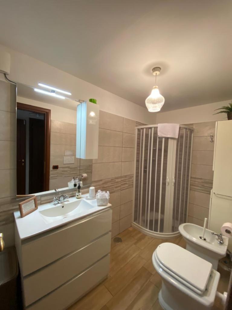 La Casa Del Borgo-Intero Appartamento Latina Buitenkant foto