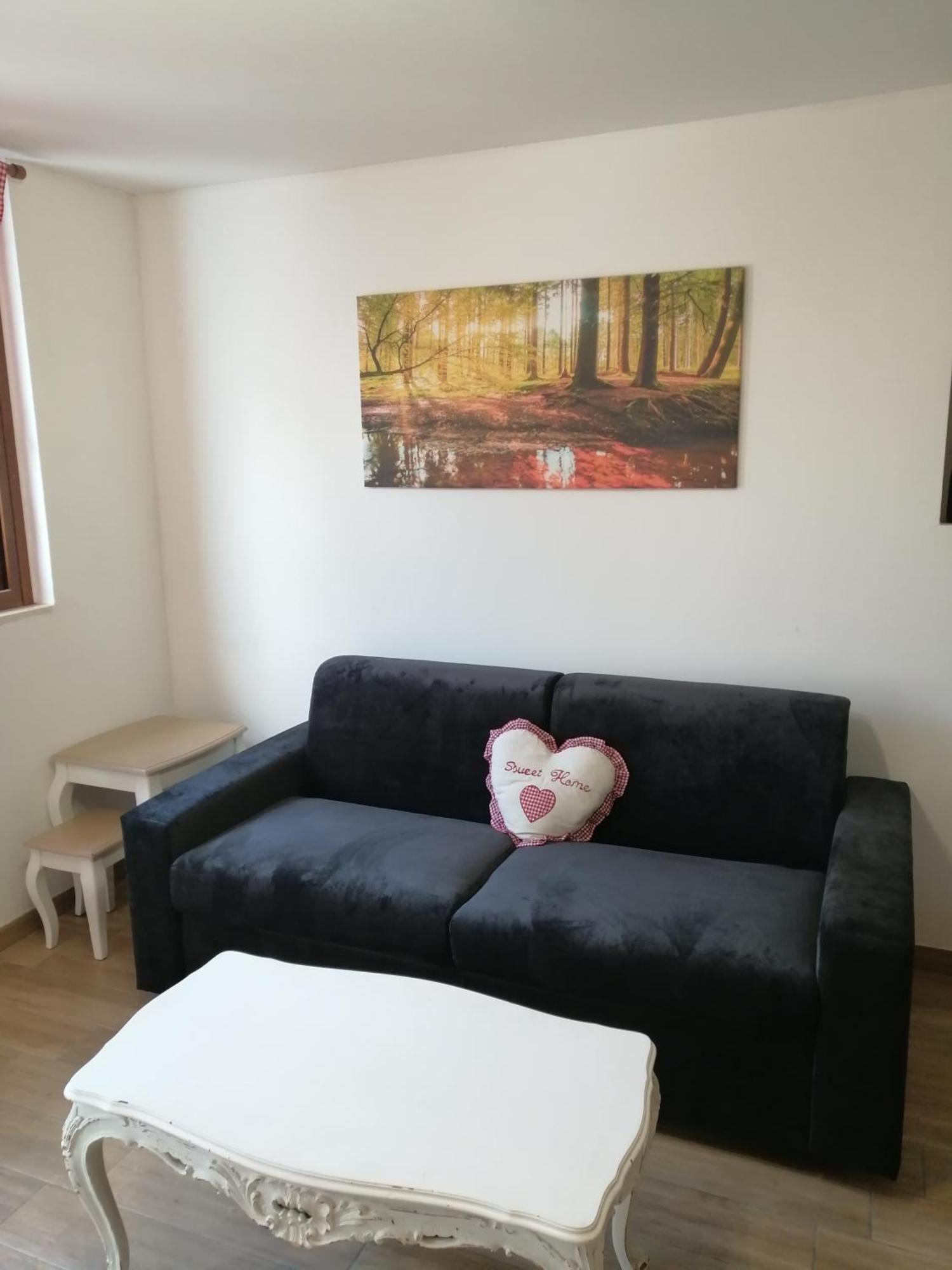La Casa Del Borgo-Intero Appartamento Latina Buitenkant foto