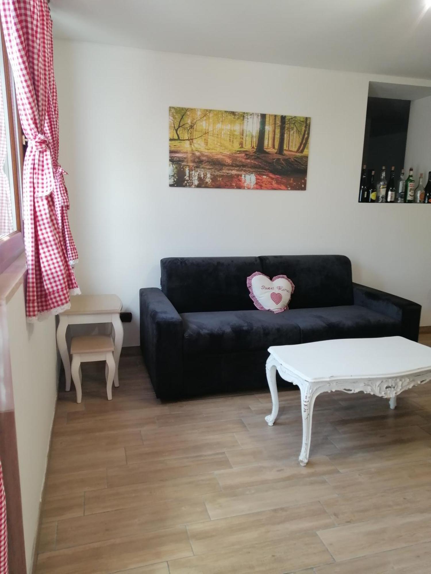 La Casa Del Borgo-Intero Appartamento Latina Buitenkant foto